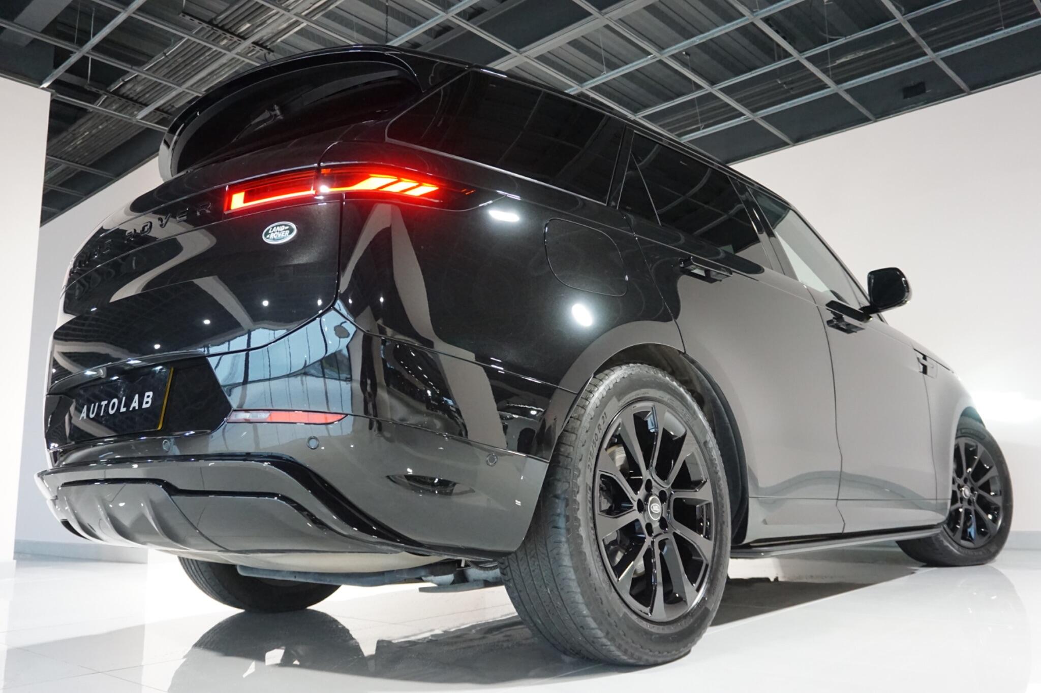 Land Rover Range Rover Sport 3.0 D300 MHEV Dynamic SE SUV 5dr Diesel Auto 4WD Euro 6 (s/s) (300 ps)